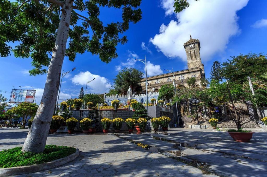 Opox Nha Trang Hotell Exteriör bild